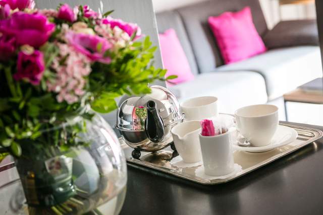 Café et thé en chambre, Villa Garbo Hotel 4 étoiles Cannes
