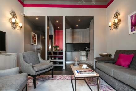 Suite Deluxe pink de la Villa Garbo, appart hôtel à Cannes